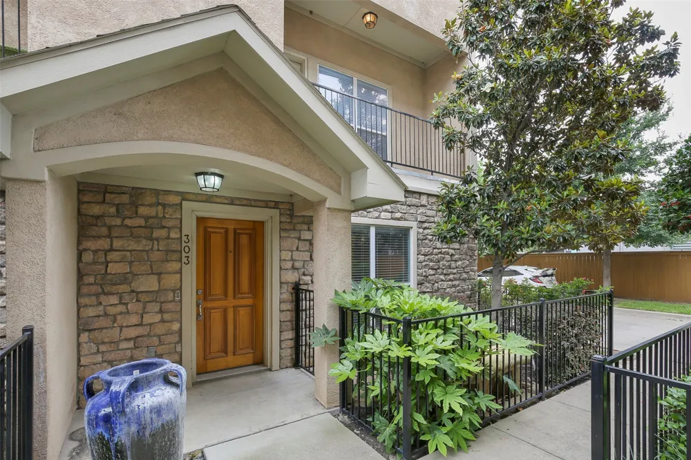 3119 Cedarplaza Lane #303 Dallas, TX 75235