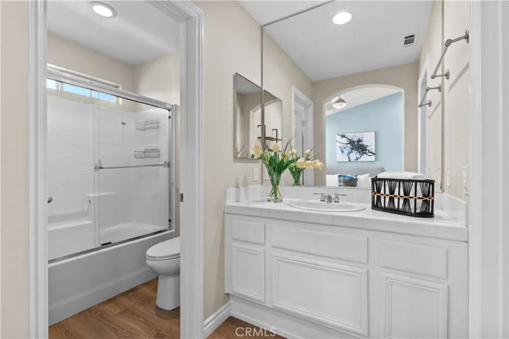 835 S Taos Way Anaheim, CA 92808