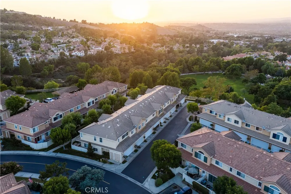 835 S Taos Way Anaheim, CA 92808