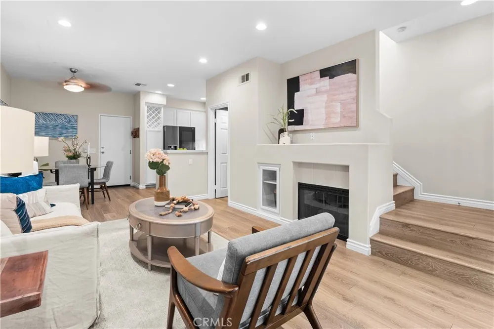 835 S Taos Way Anaheim, CA 92808