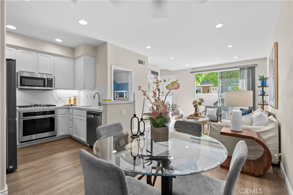 835 S Taos Way Anaheim, CA 92808