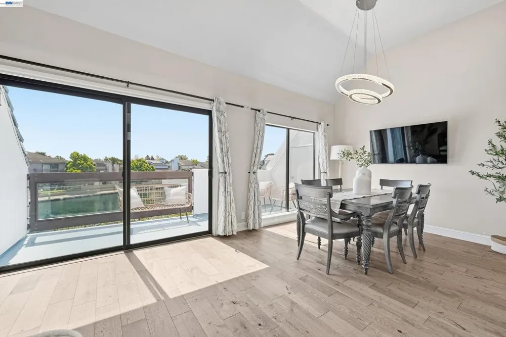 844 Balboa Ln Foster City, CA 94404