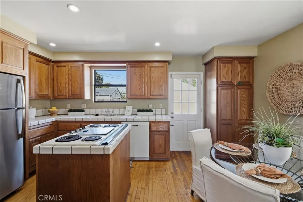 1234 S Helberta Avenue Redondo Beach, CA 90277