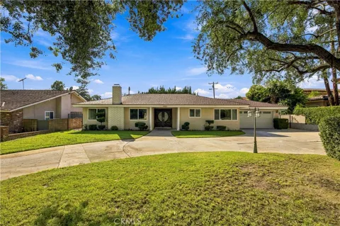 1501 S Santa Anita
