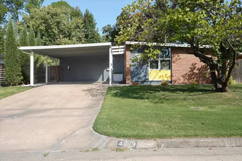 4939 E 26th Place