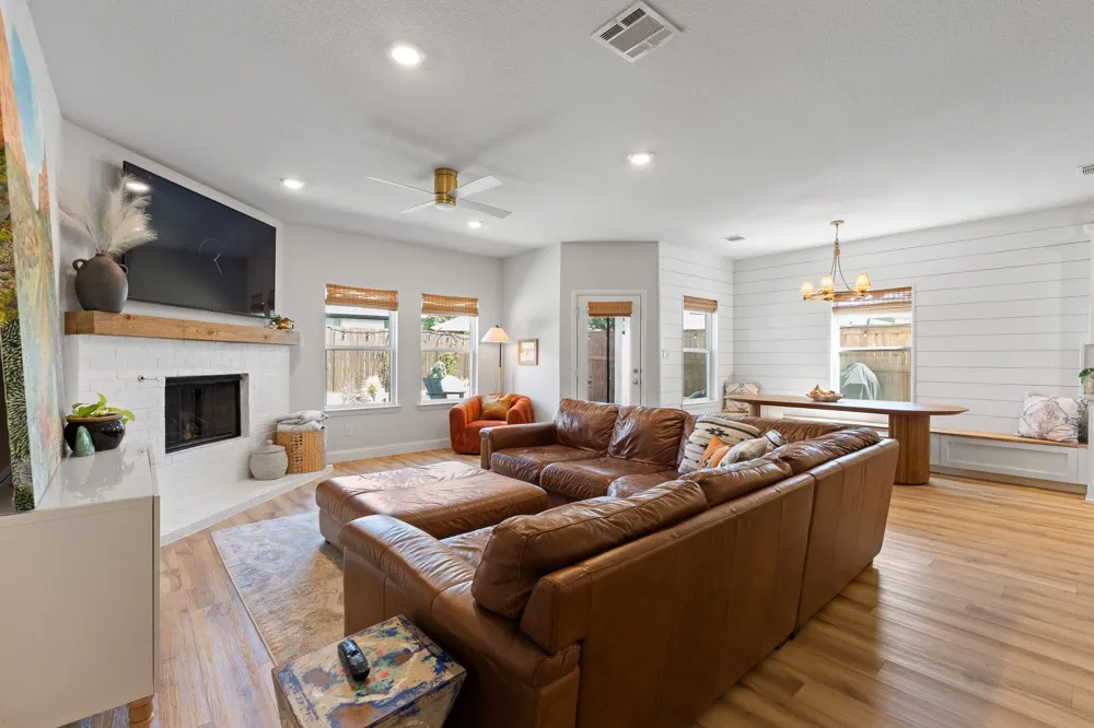 9812 Chaparral Pass Fort Worth, TX 76126