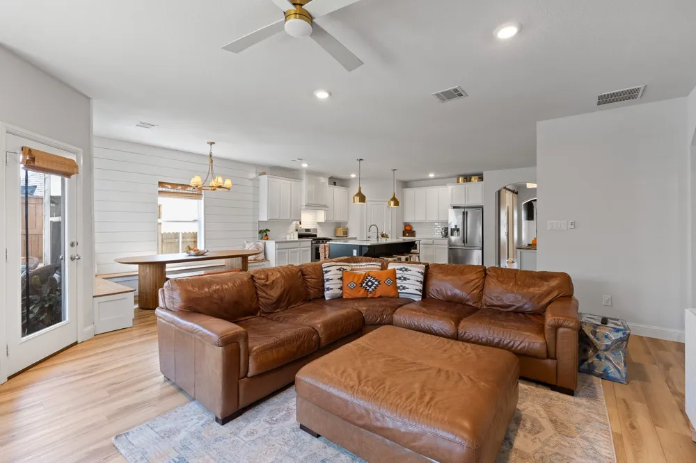 9812 Chaparral Pass Fort Worth, TX 76126