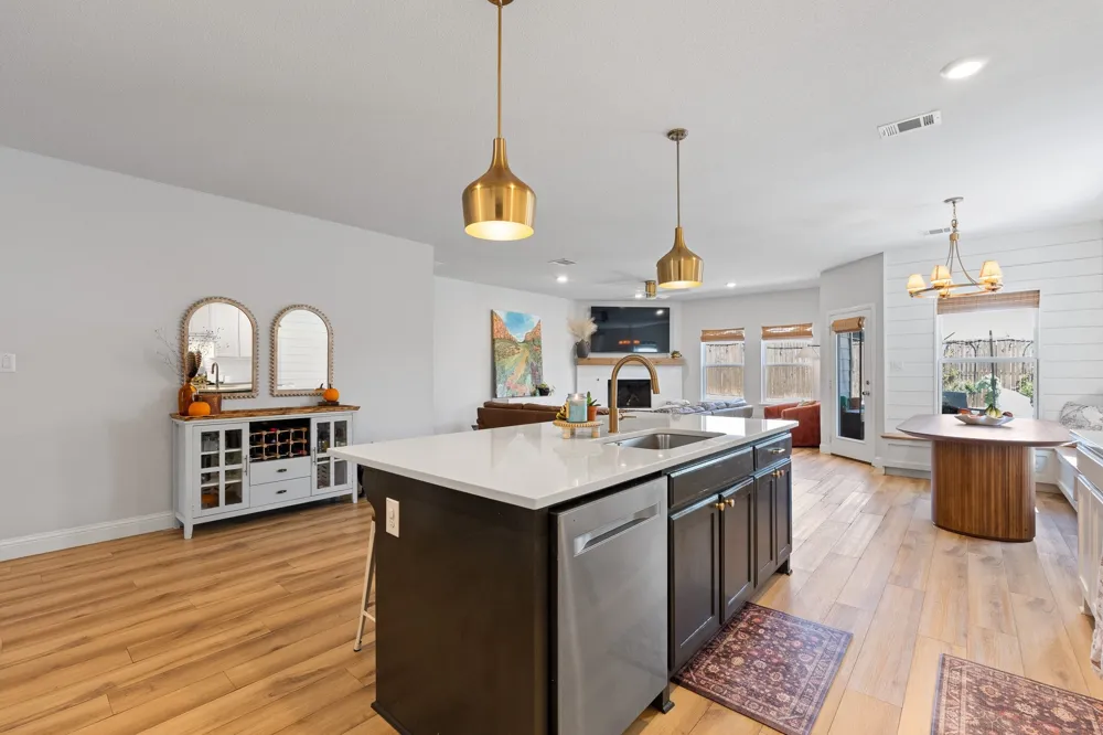 9812 Chaparral Pass Fort Worth, TX 76126