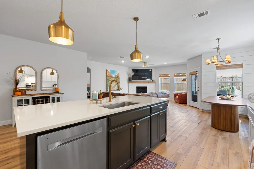 9812 Chaparral Pass Fort Worth, TX 76126