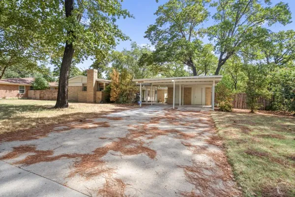 2514 Sherwood Street Denton, TX 76209