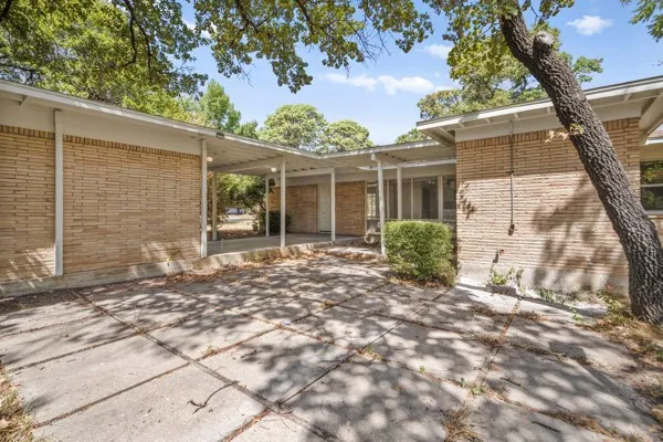 2514 Sherwood Street Denton, TX 76209