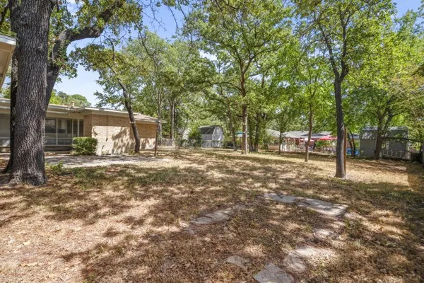 2514 Sherwood Street Denton, TX 76209