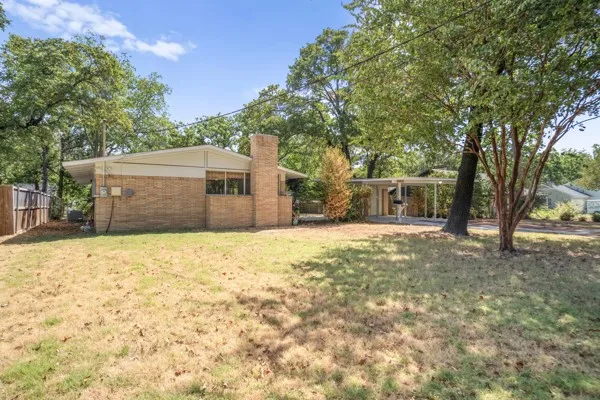 2514 Sherwood Street Denton, TX 76209