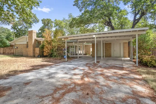 2514 Sherwood Street Denton, TX 76209