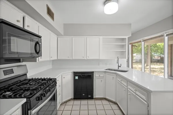 2514 Sherwood Street Denton, TX 76209