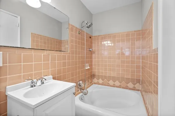 2514 Sherwood Street Denton, TX 76209
