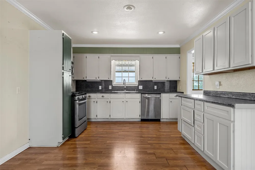 3370 County Road 303 Oglesby, TX 76561