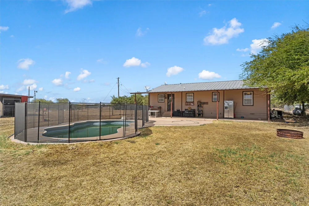 3370 County Road 303 Oglesby, TX 76561