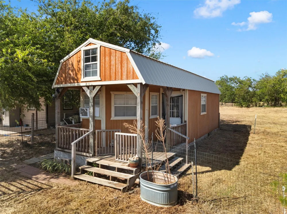 3370 County Road 303 Oglesby, TX 76561
