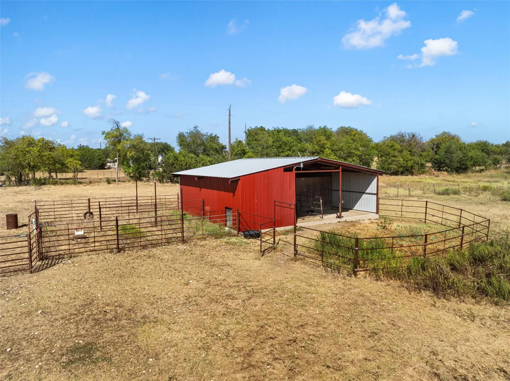 3370 County Road 303 Oglesby, TX 76561