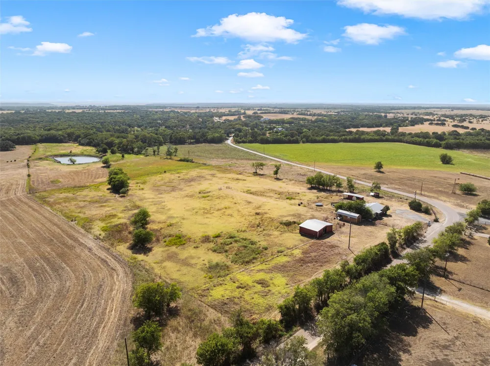 3370 County Road 303 Oglesby, TX 76561