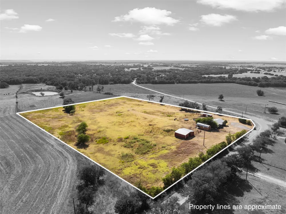 3370 County Road 303 Oglesby, TX 76561