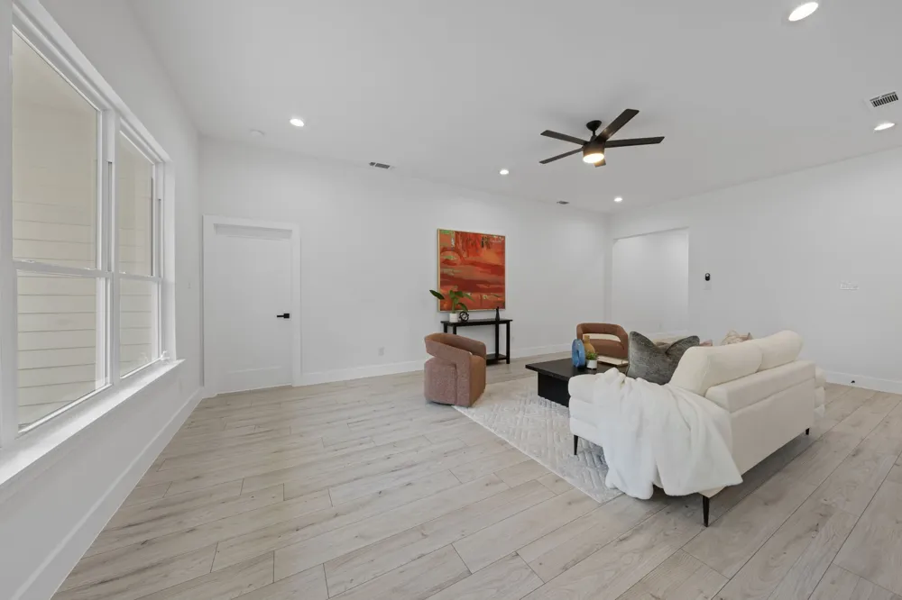 1429 E Ann Arbor Avenue Dallas, TX 75216