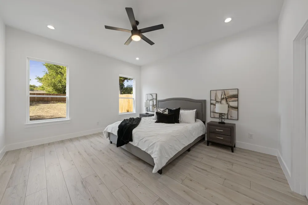 1429 E Ann Arbor Avenue Dallas, TX 75216