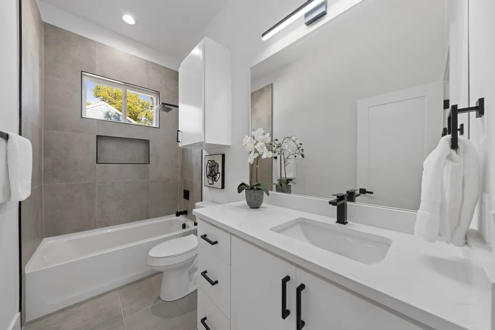 1429 E Ann Arbor Avenue Dallas, TX 75216