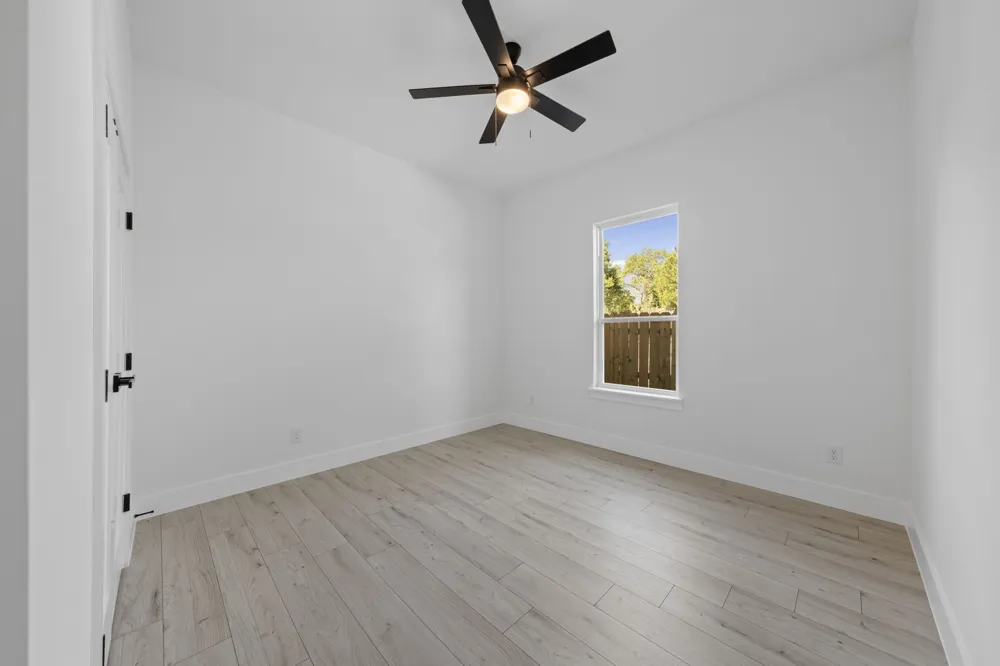 1429 E Ann Arbor Avenue Dallas, TX 75216