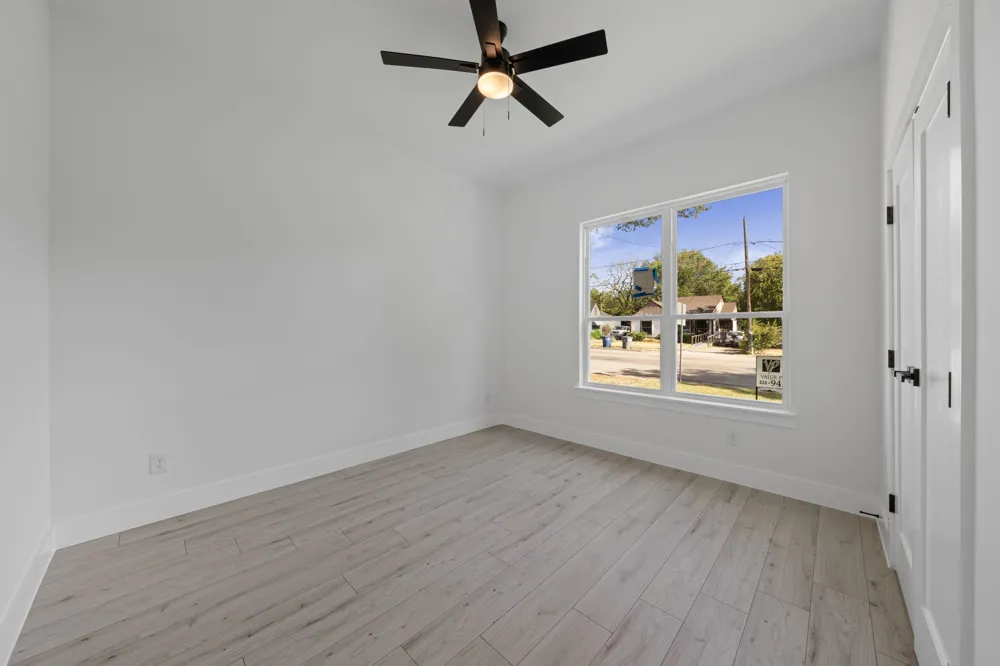 1429 E Ann Arbor Avenue Dallas, TX 75216