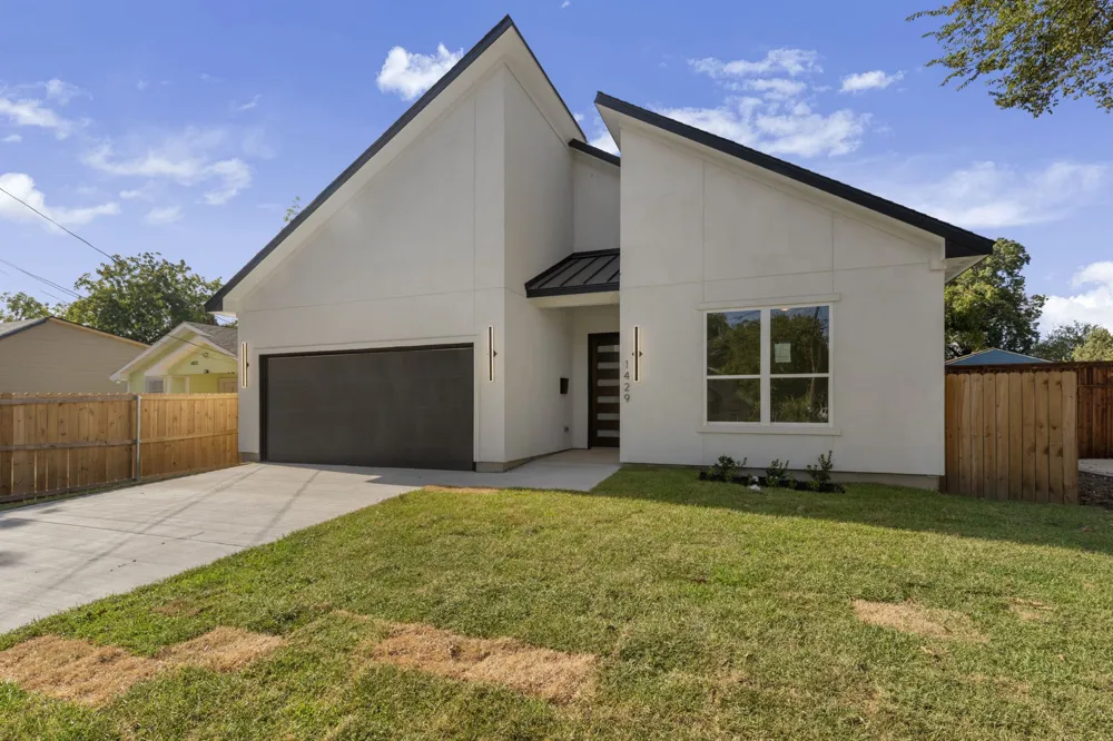 1429 E Ann Arbor Avenue Dallas, TX 75216