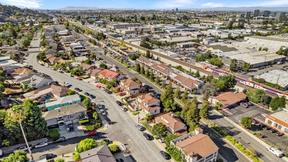 1591 Fifth Avenue Belmont, CA 94002