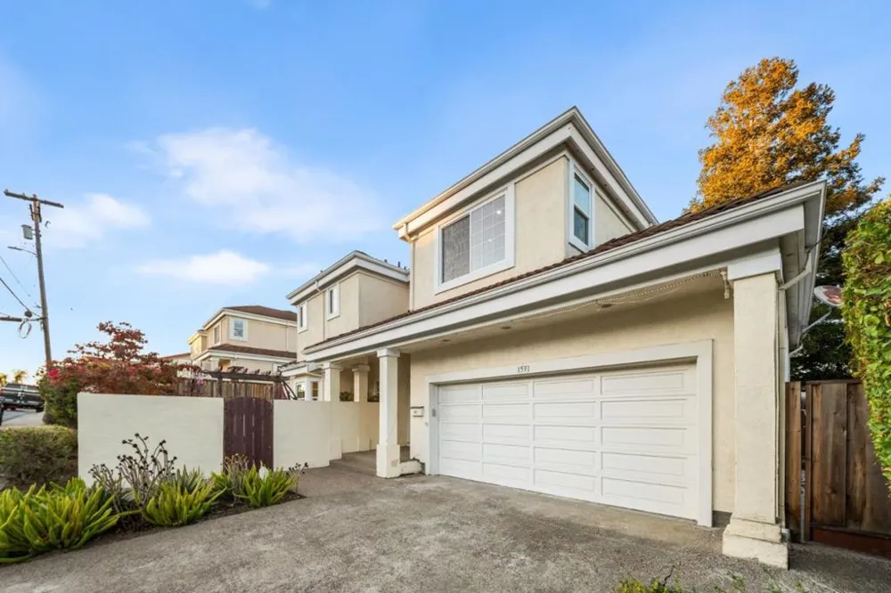 1591 Fifth Avenue Belmont, CA 94002