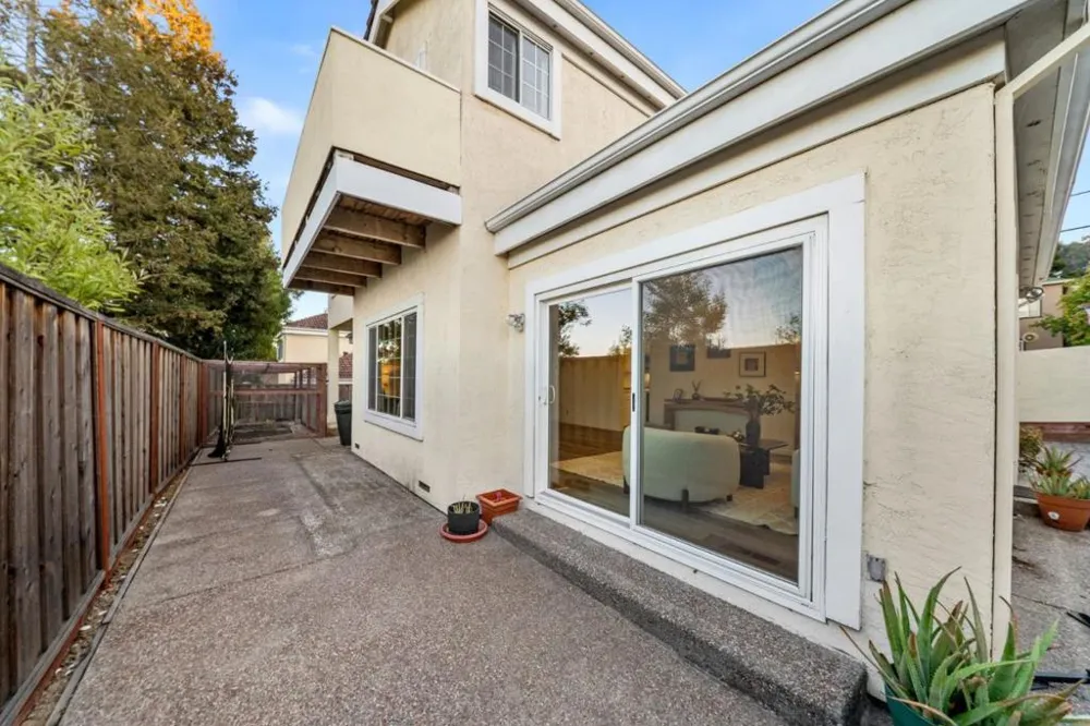 1591 Fifth Avenue Belmont, CA 94002