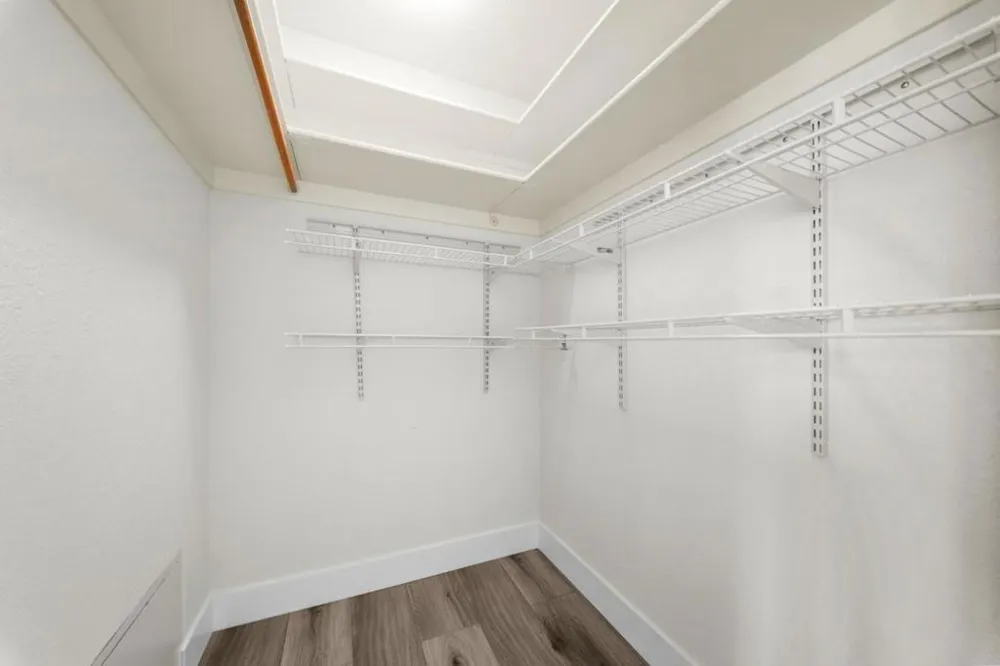 1591 Fifth Avenue Belmont, CA 94002