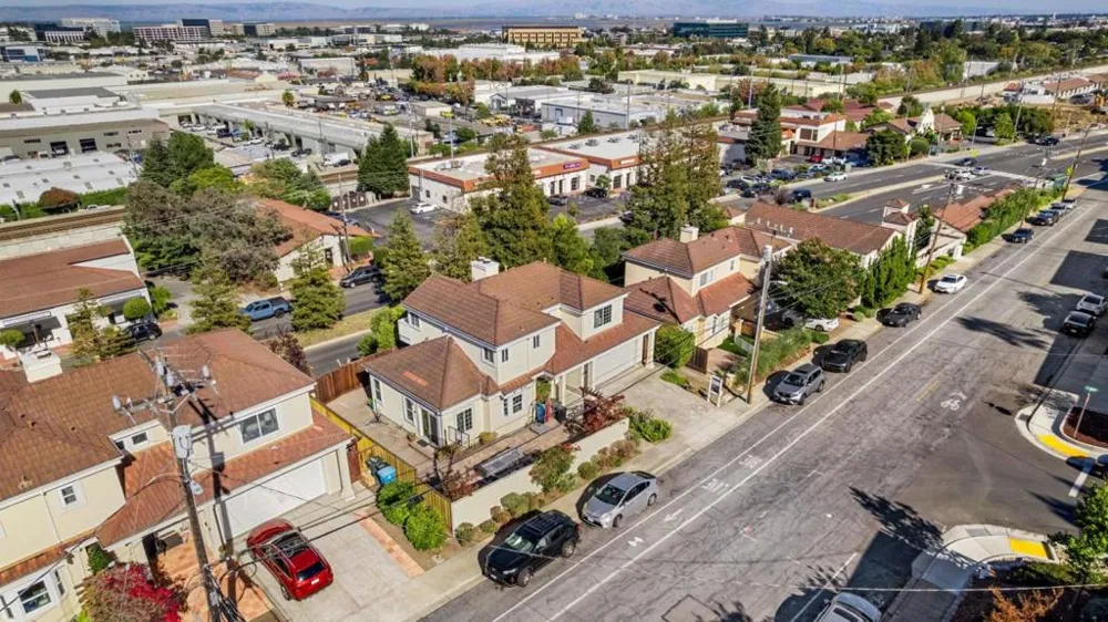 1591 Fifth Avenue Belmont, CA 94002