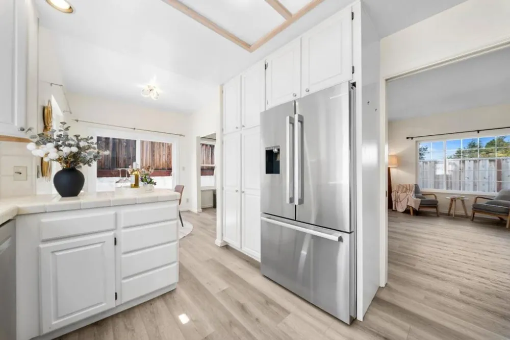 1591 Fifth Avenue Belmont, CA 94002