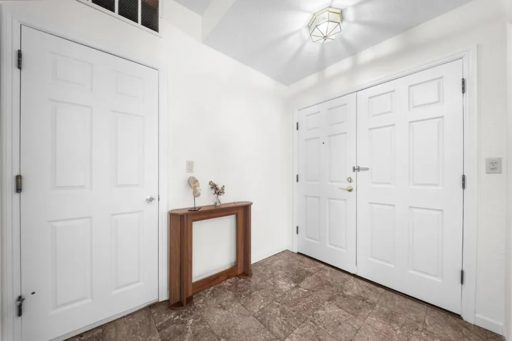 1591 Fifth Avenue Belmont, CA 94002
