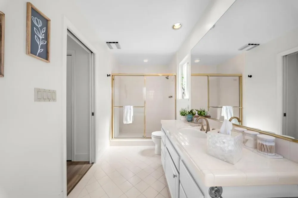 1591 Fifth Avenue Belmont, CA 94002