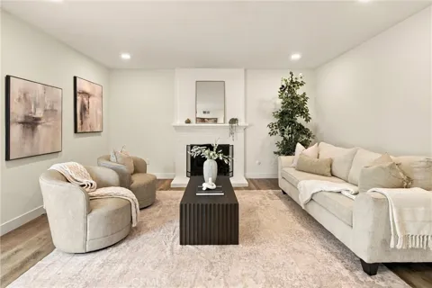9657 Lark Circle