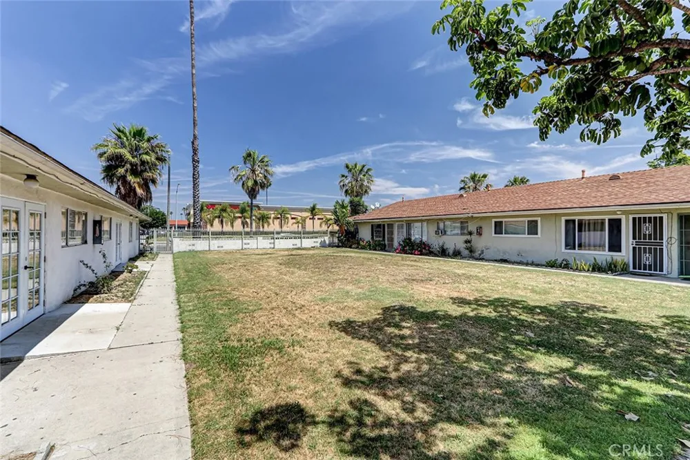 2018 E La Palma Avenue Anaheim, CA 92806