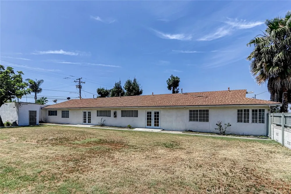 2018 E La Palma Avenue Anaheim, CA 92806