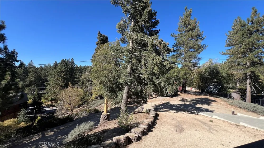 33393 Robin Drive Green Valley Lake, CA 92341