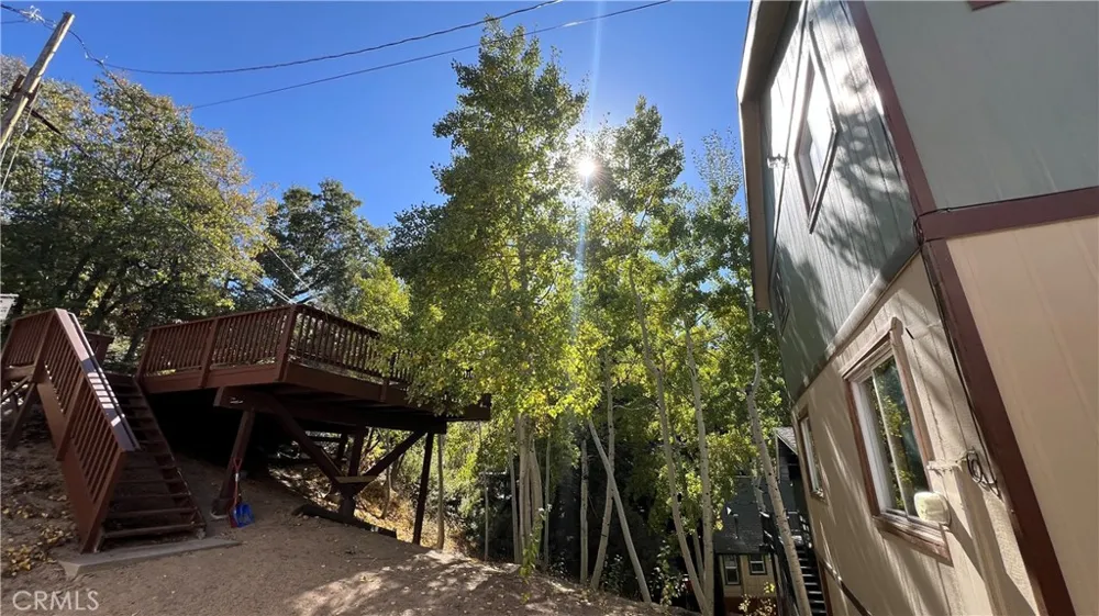 33393 Robin Drive Green Valley Lake, CA 92341