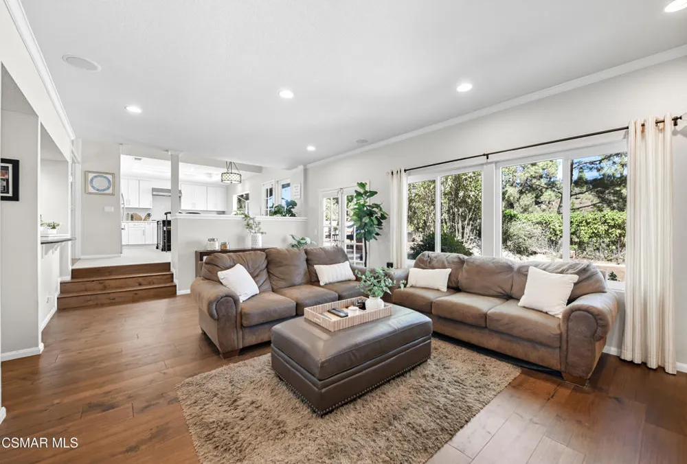3128 Casino Drive Thousand Oaks, CA 91362