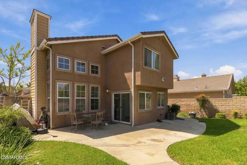 1160 Knottingham Street Simi Valley, CA 93065