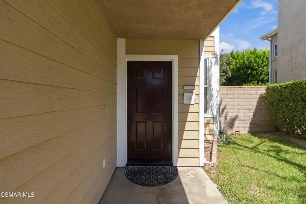 1160 Knottingham Street Simi Valley, CA 93065