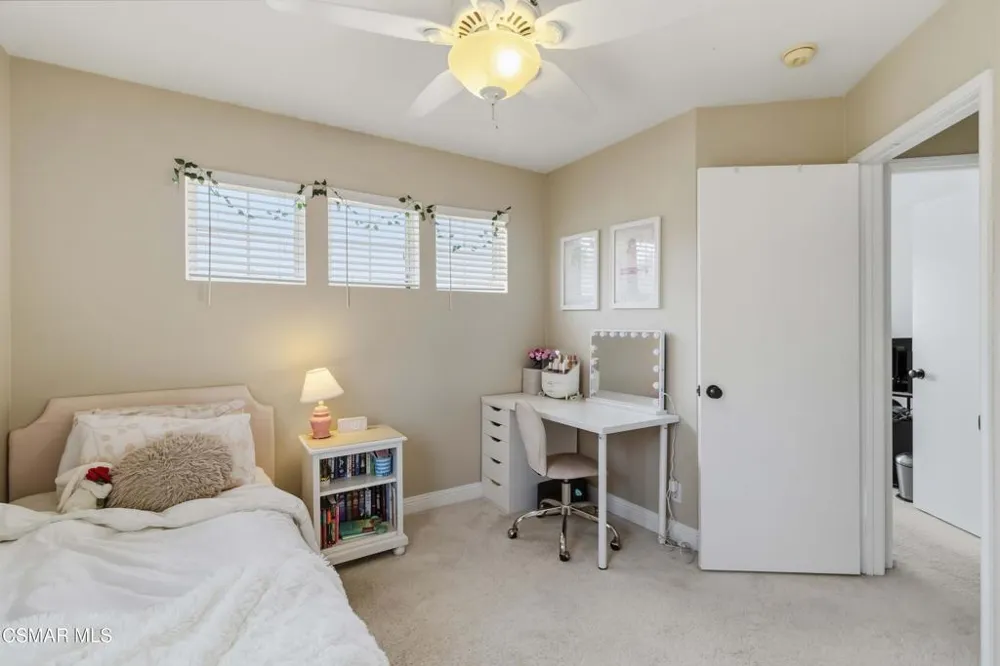 1160 Knottingham Street Simi Valley, CA 93065