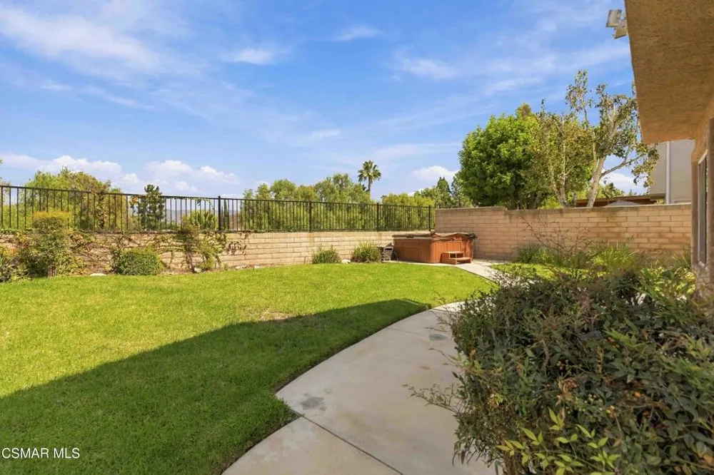 1160 Knottingham Street Simi Valley, CA 93065
